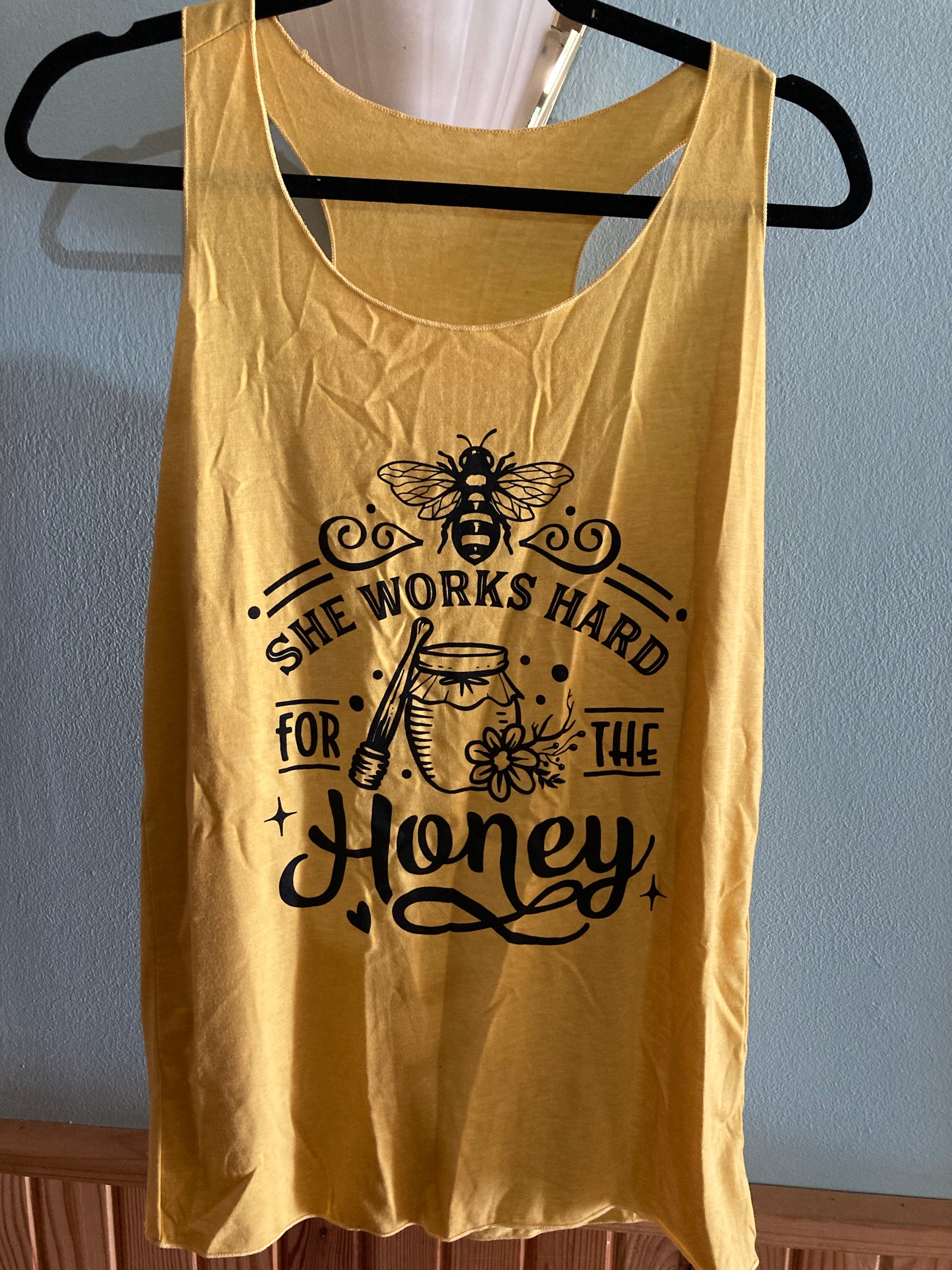 Bee Tank shirt image 0
