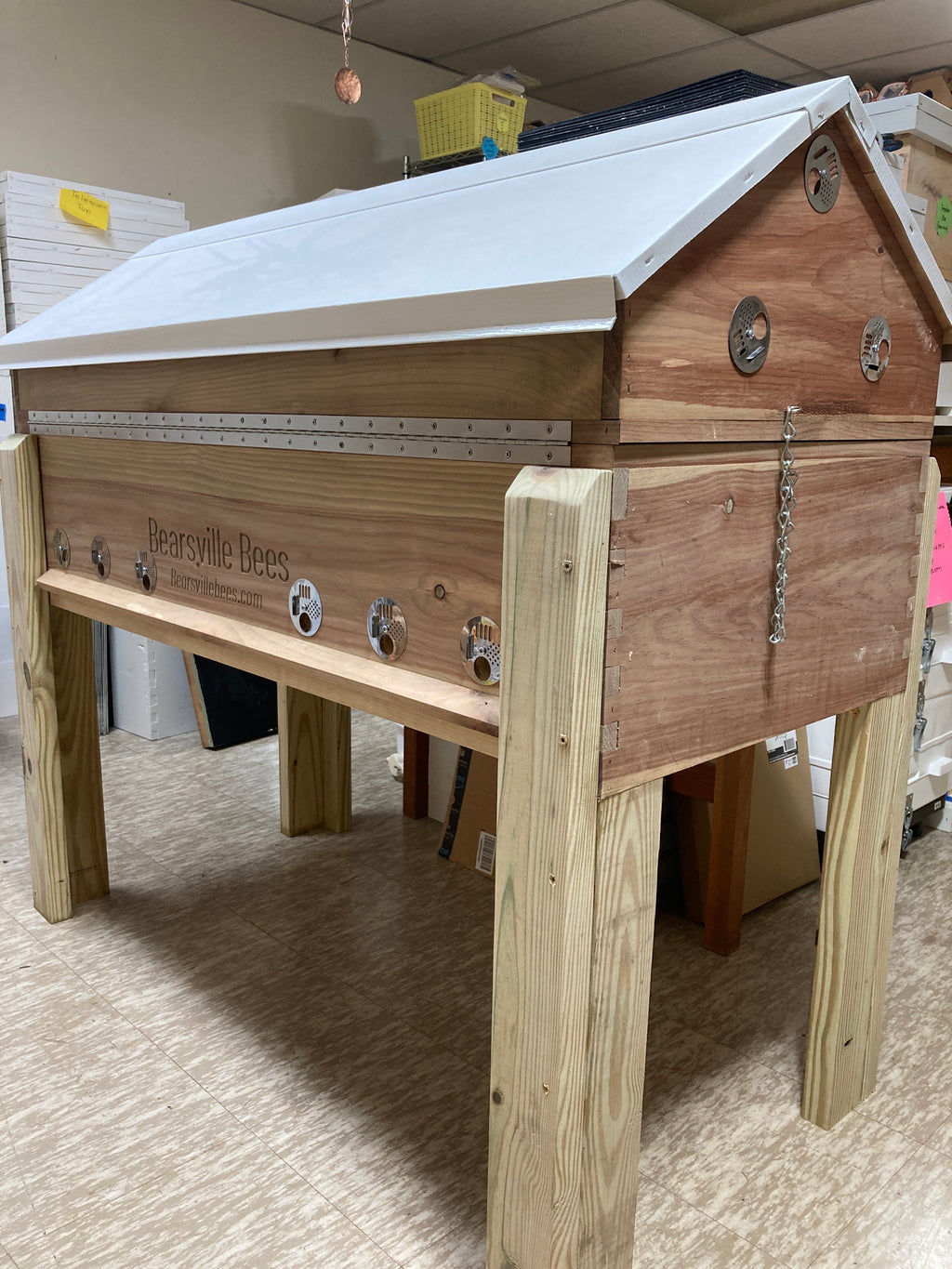 Bearsville Bees Insulated Long Langstroth Hive image 6