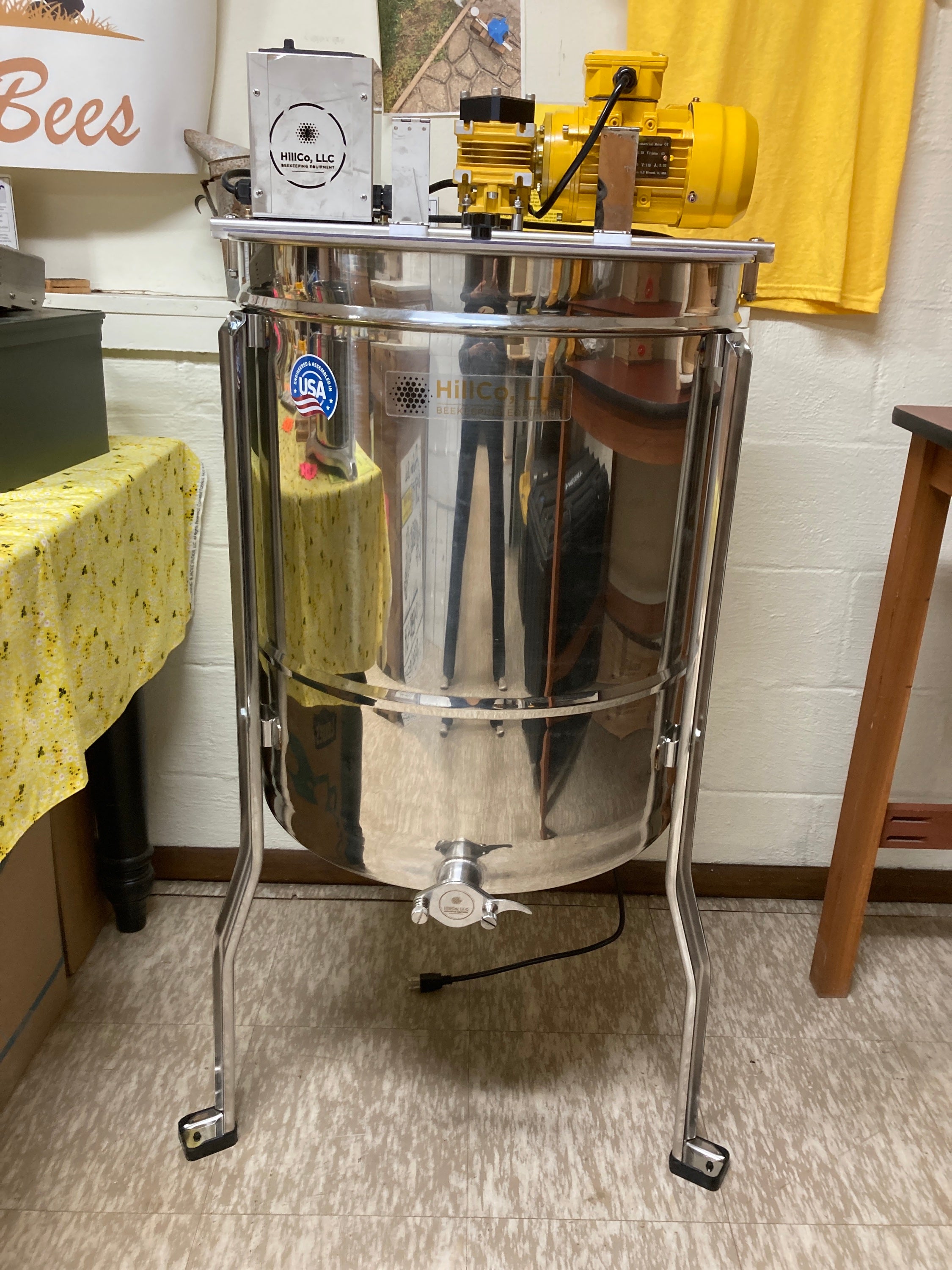 Maxx 12 Honey Extractor - Layens Compatible; Free Shipping on this item. image 0