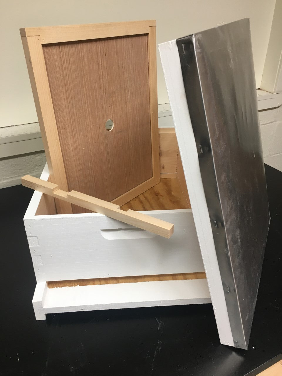 Langstroth Complete Hive image 1