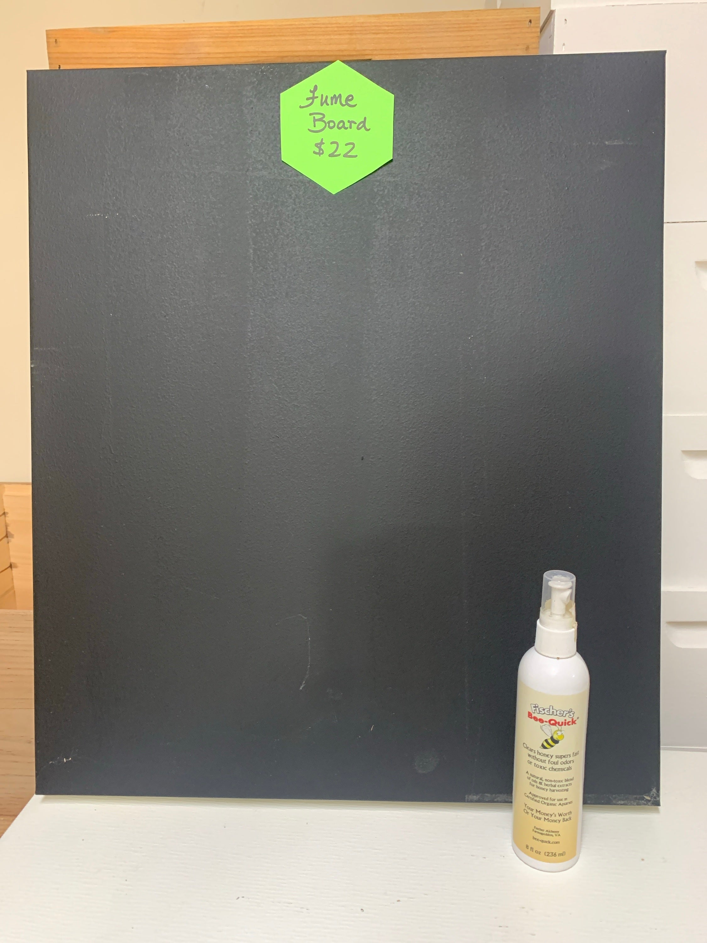 Fume Board With Bee Quick image 0