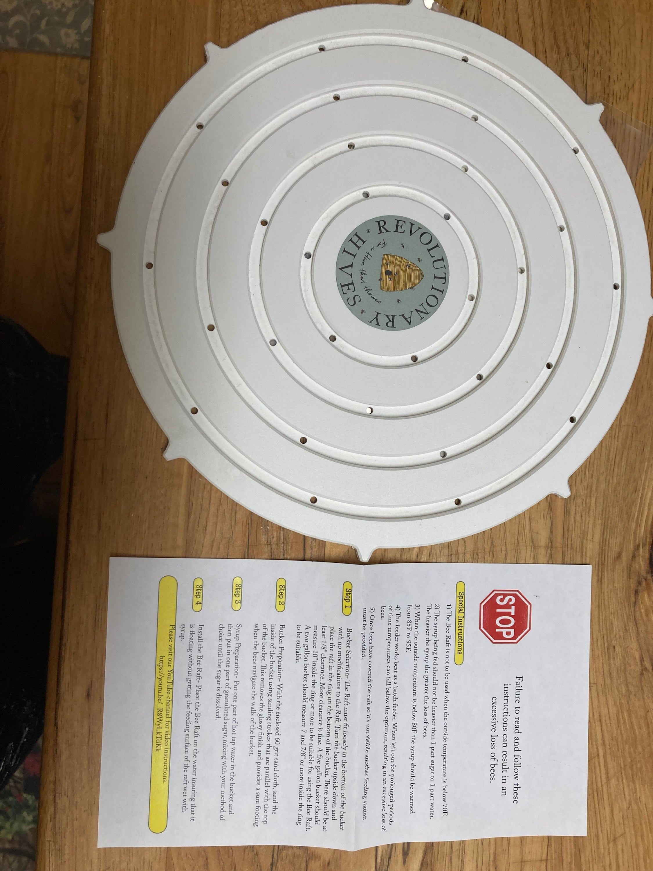 Z - Bucket Bee Raft - 5 gallon image 0