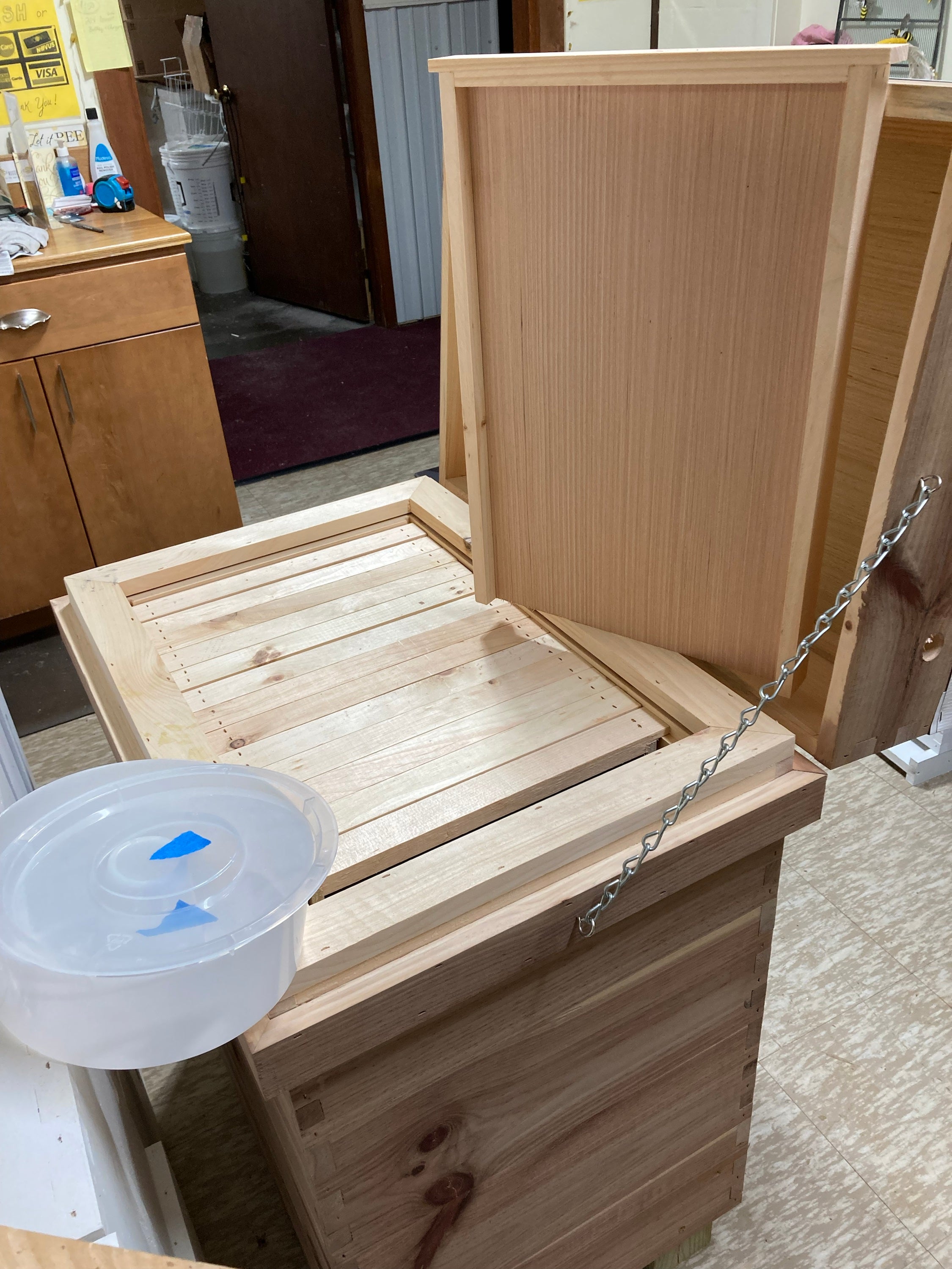 Layens 14 Frame Hive image 3