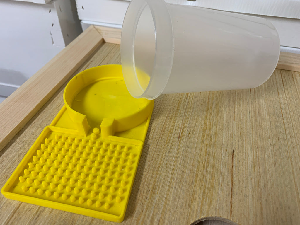 Bee Feeder - small image 1