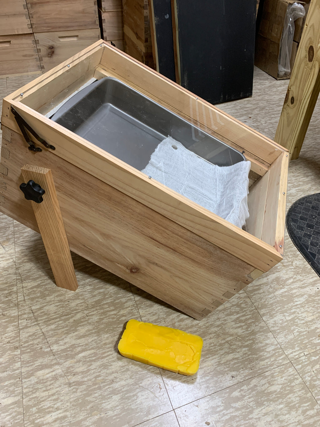 Solar Wax Melter