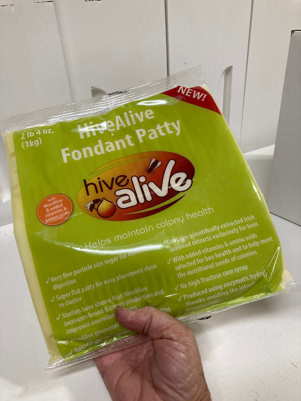 Hive Alive Fondant Patty - one patty; 2lbs. image 0