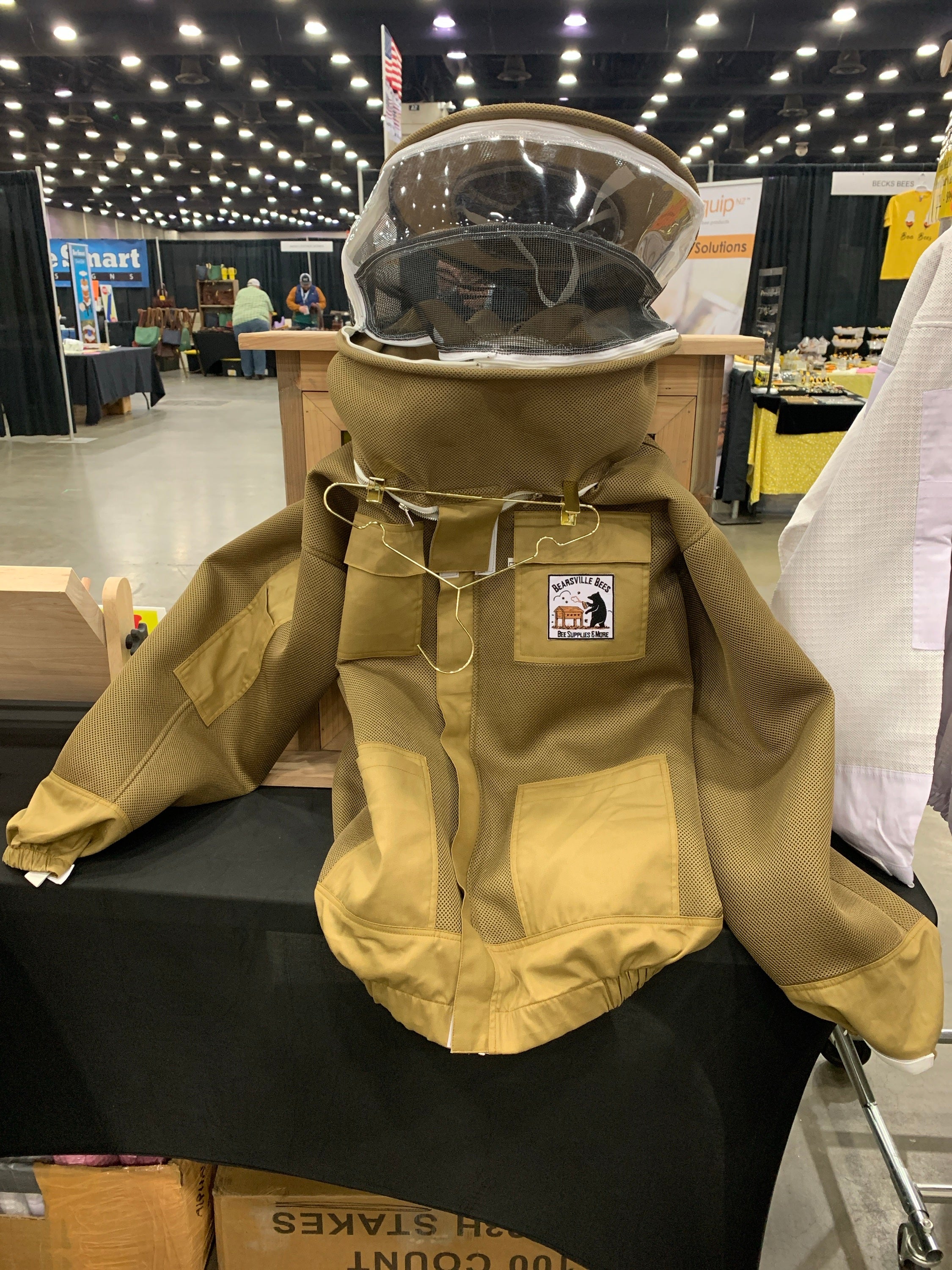 BB - Bee Jacket - “BeeLite” with zipping Clear View Round Veil $89 image 0